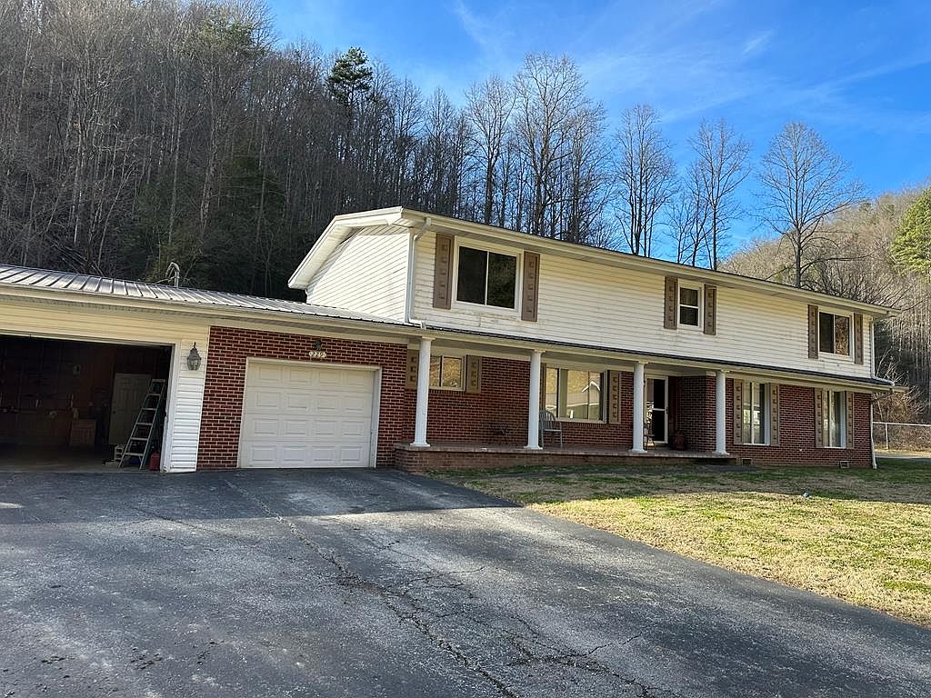 229 Sugar Camp Rd, Robinson Creek, KY 41560 Zillow