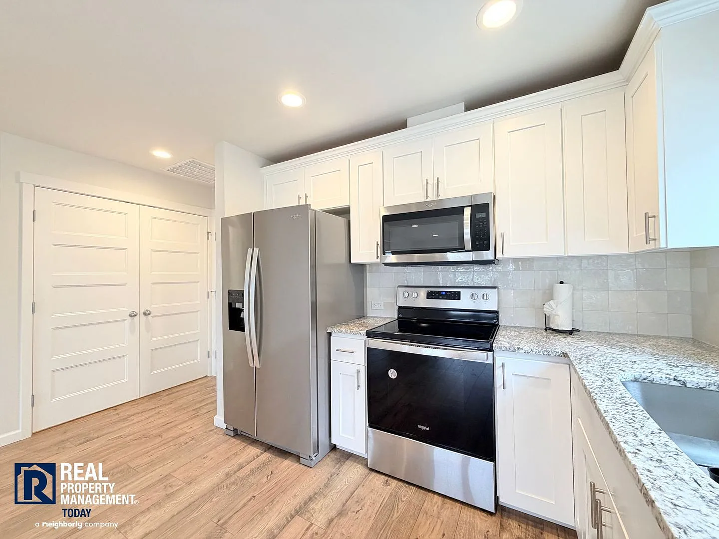 Bright Newer Yelm Home with Open-Concept Living, Park Views & 2-Car Garage! — Photo 4