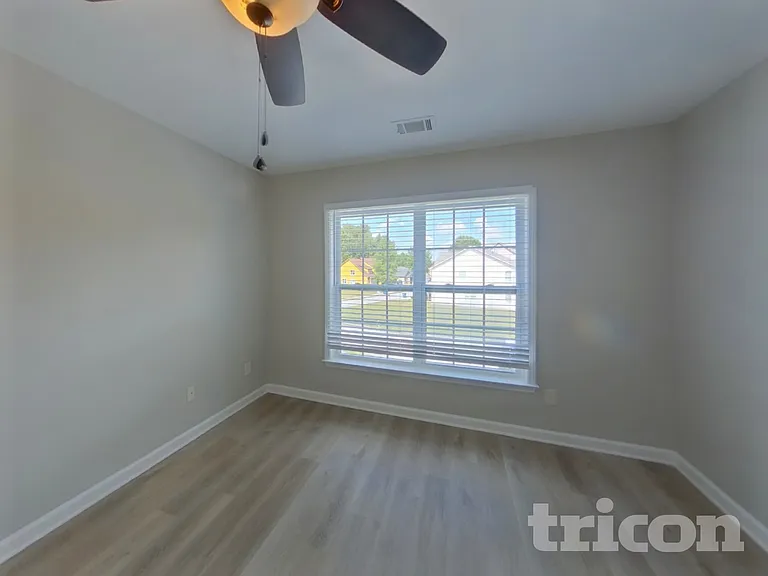 7259 Madison Cir — Photo 12