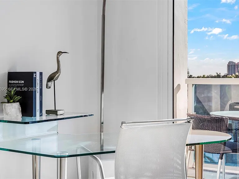 2301 Collins Ave #408 — Photo 15