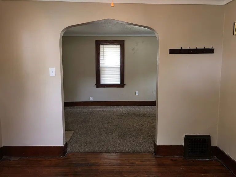 3406 Robinwood Dr — Photo 10