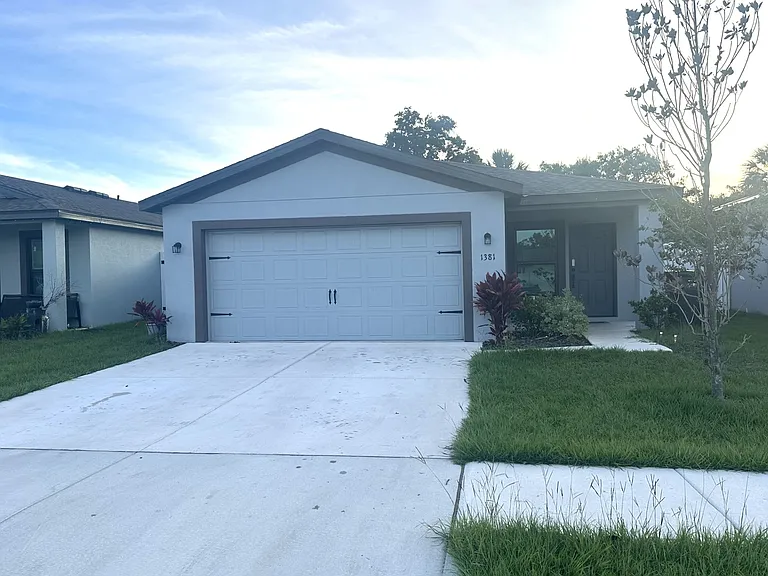 1381 Barnacle Bay Pl — Photo 1
