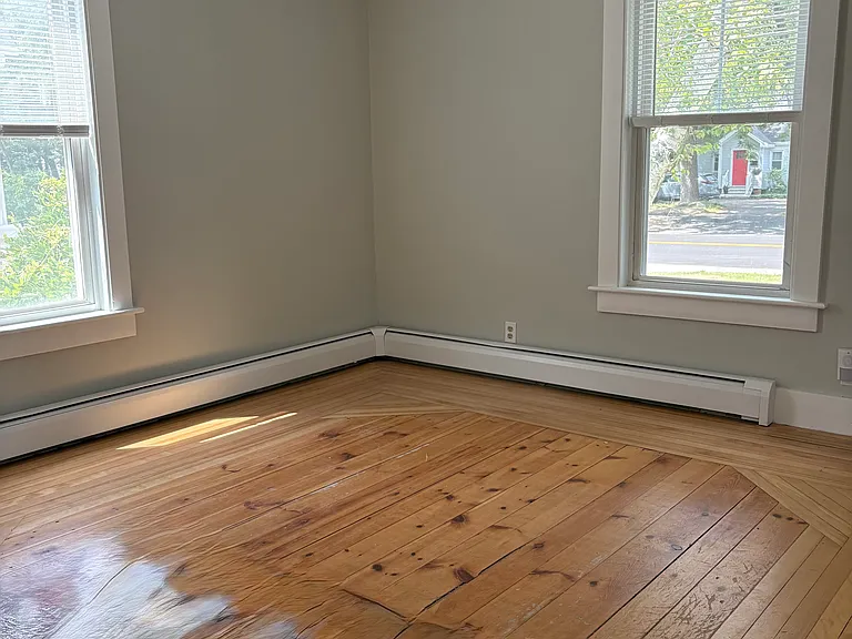 301 Maine St #1 — Photo 7