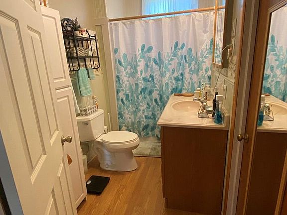 5th image of 515 E Tremont St