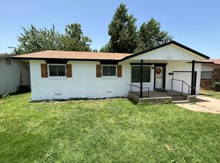 2701 Queensbury Rd, Moore, OK 73160