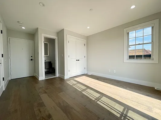 Rented by Corcoran | media 31