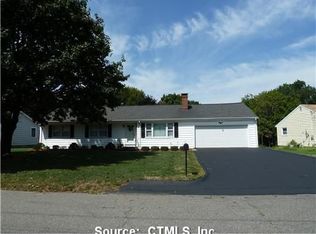 9 John St, Ansonia, CT 06401