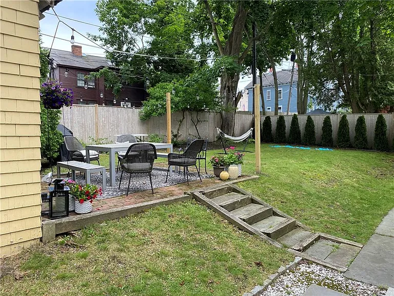 12 Clarke St — Photo 22