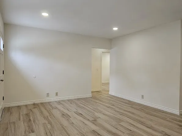 2518 Orange Ave, Costa Mesa, CA