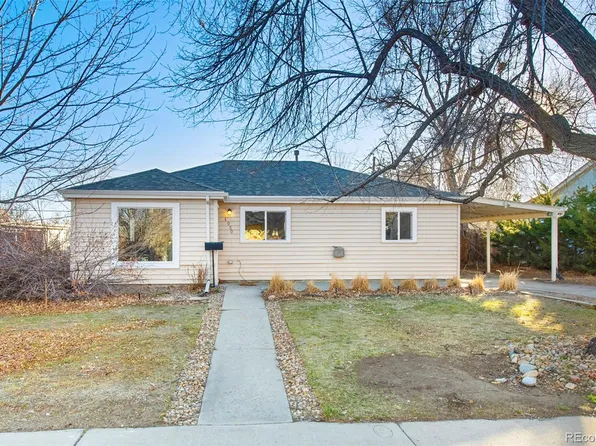 1050 Uvalda Street, Aurora, CO 80011