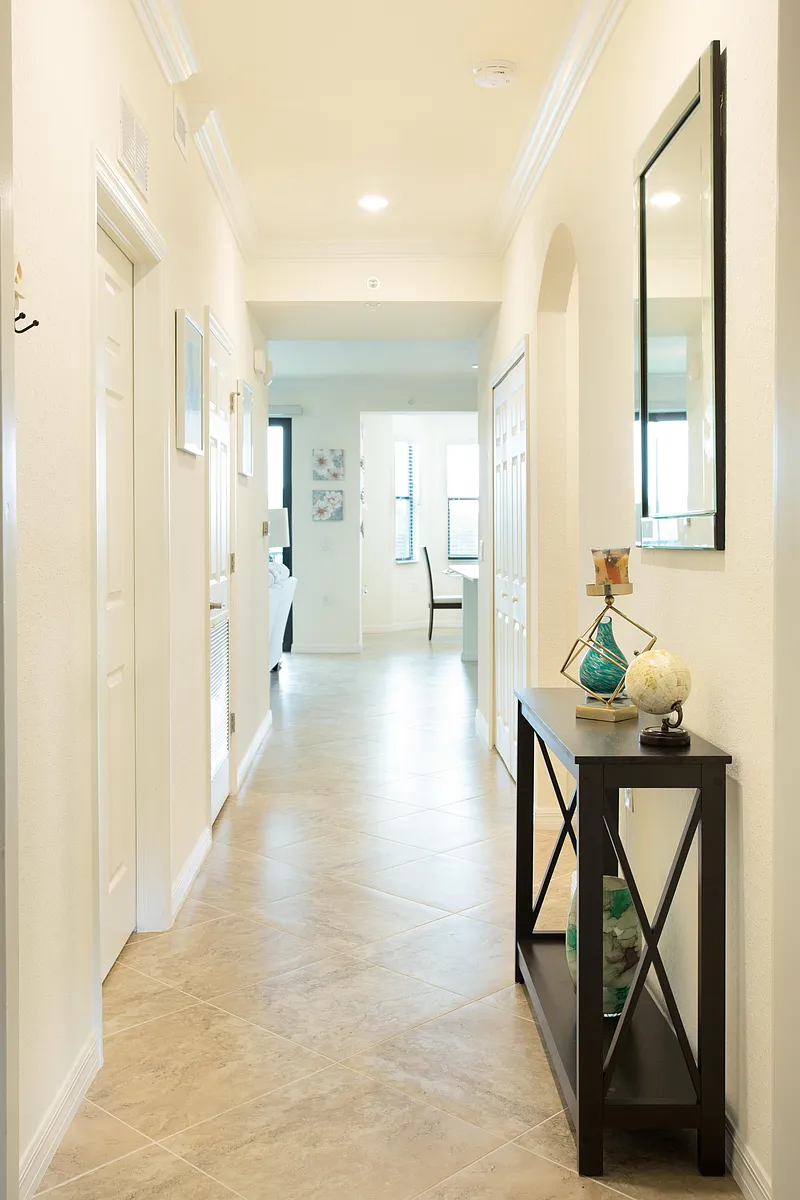 Building Photo - 17006 Vardon Ter #302