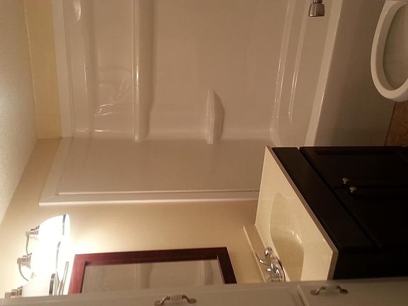 Main restroom with linen closet