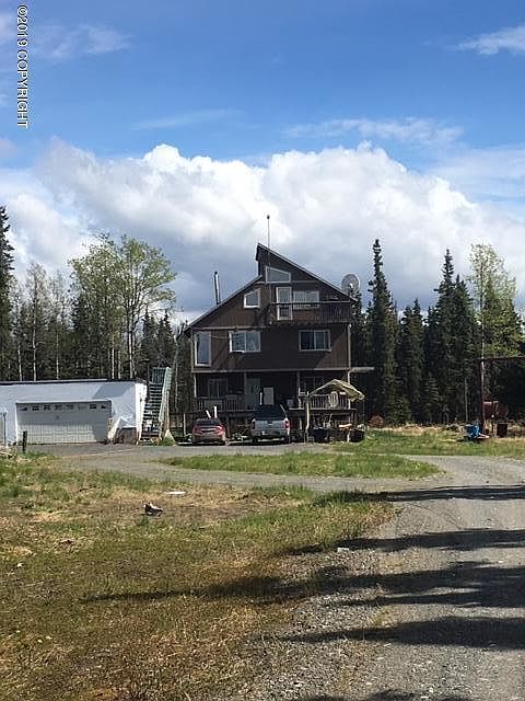 2nd image of 26080 Denise St