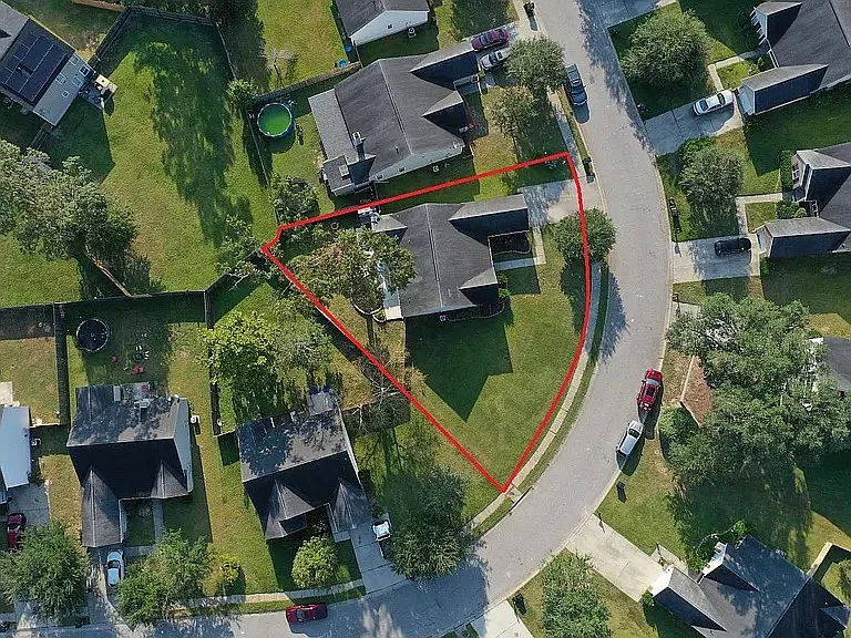 5101 Thornton Dr — Photo 3