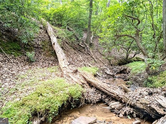 4th image of 90 Cardinal Cv