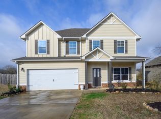 253 Union Station Dr, Calera, AL 35040
