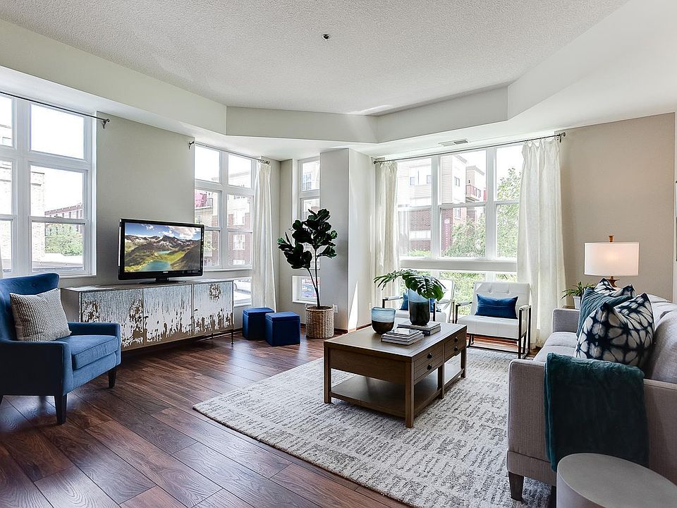 1st image of 2650 University Ave W APT 103