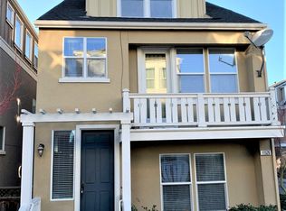11526 Bianchini Ln, Cupertino, CA 95014