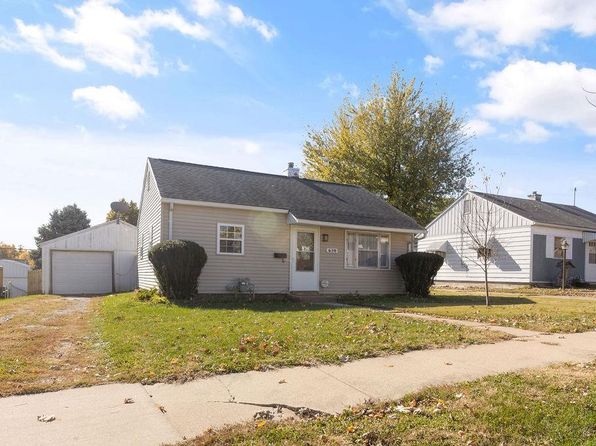 630 Van Buren St Quincy Il 62301 Zillow