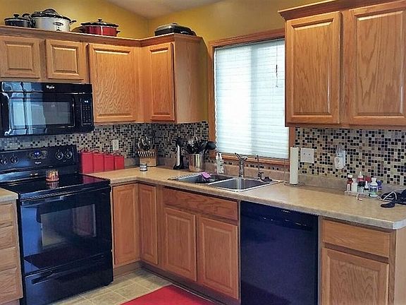 4th image of 299 Lincoln Pl