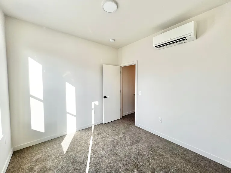 L0529 - Drummond Townhomes 2 — Photo 10