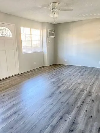 2 bed, 720 sqft, $2,295 — Photo 3