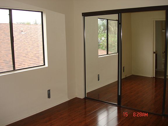 5th image of 4267 Beverly Glen Blvd APT 204