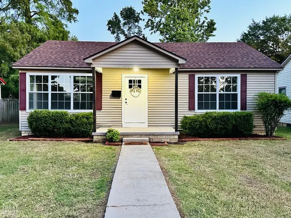 1515 Hines St, Newport, AR 72112