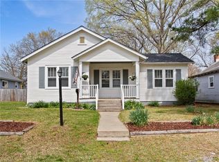 138 Locust Ave, Hampton, VA 23661