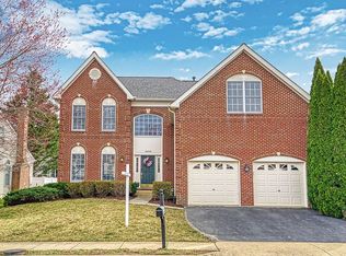 10855 Hunter Gate Way, Reston, VA 20194