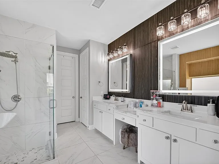 8700 Fairway Ln — Photo 22