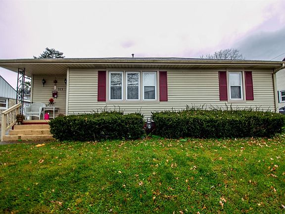 5th image of 313 Creekview Dr