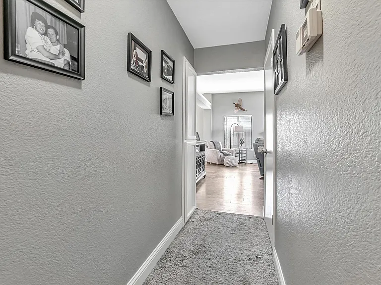 1060 Saint Andrews Dr — Photo 18