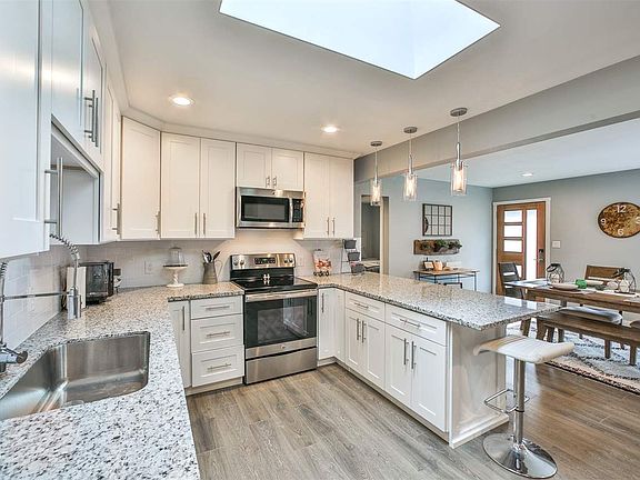 5th image of 9003 E South Riverway Ave