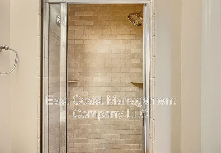 3235 Eastern Ave #2 — Photo 19