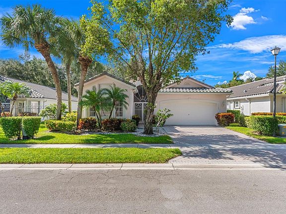 3rd image of 11155 Mandalay Way