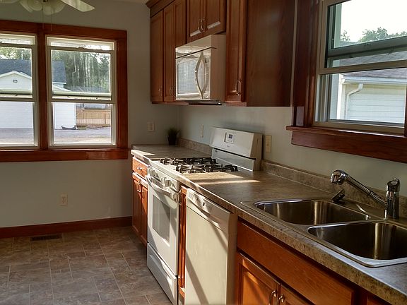 New kitchen by Kitchen Plus