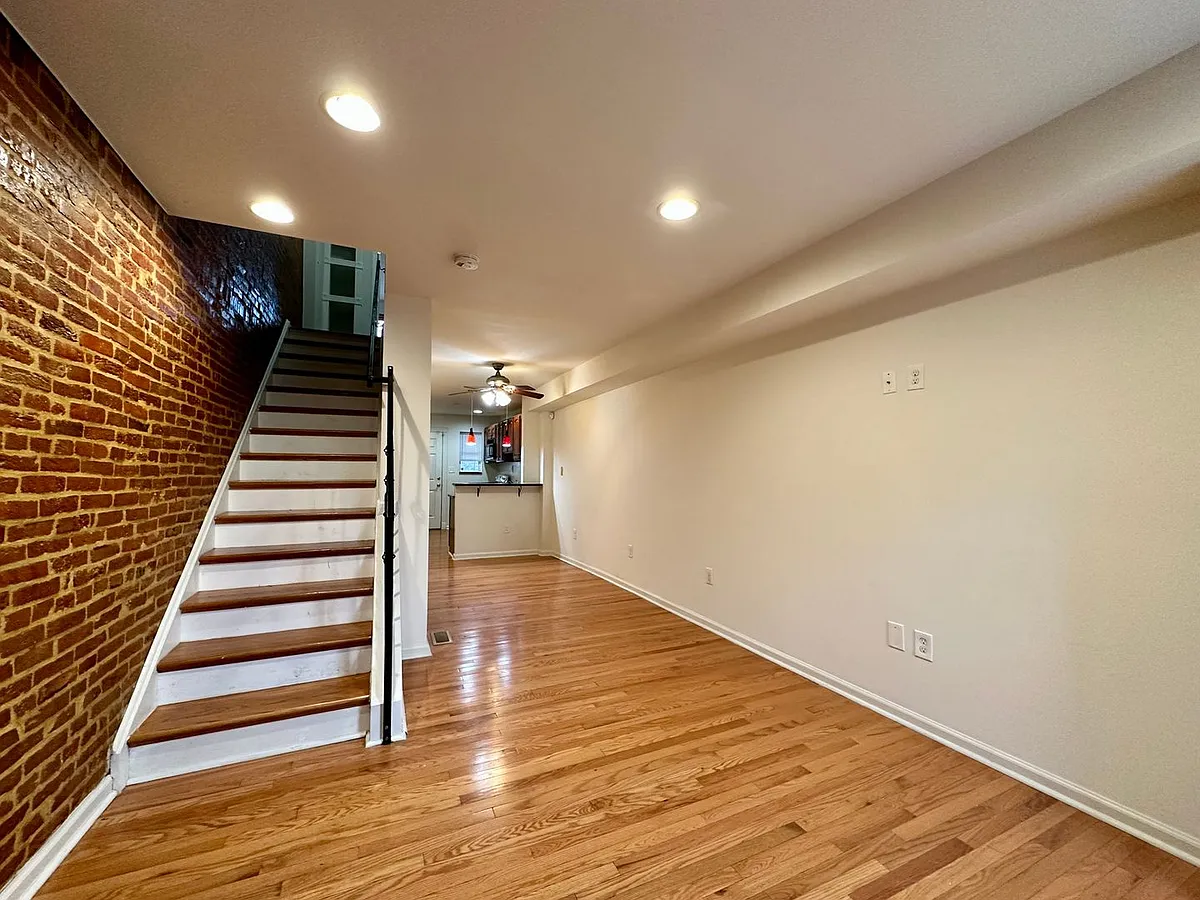 Building Photo - 1309 Bayard St