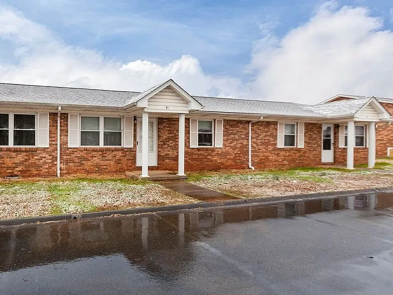 SH101-College Road Apartments (RCA) — Photo 21