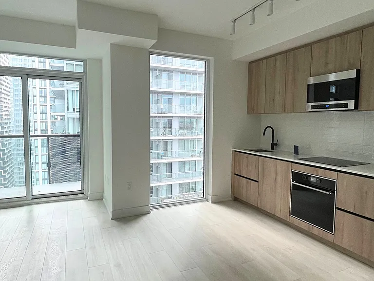 117 Broadway Ave #2903 — Photo 5