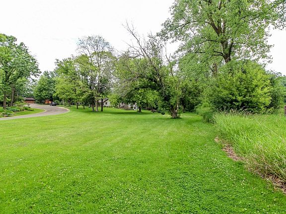 5th image of N3980 Meadow Dr