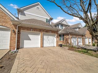 444 Parkview Ct, Clarendon Hills, IL 60514