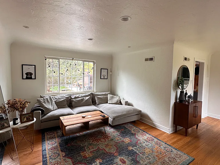 2875 Niagara St — Photo 11