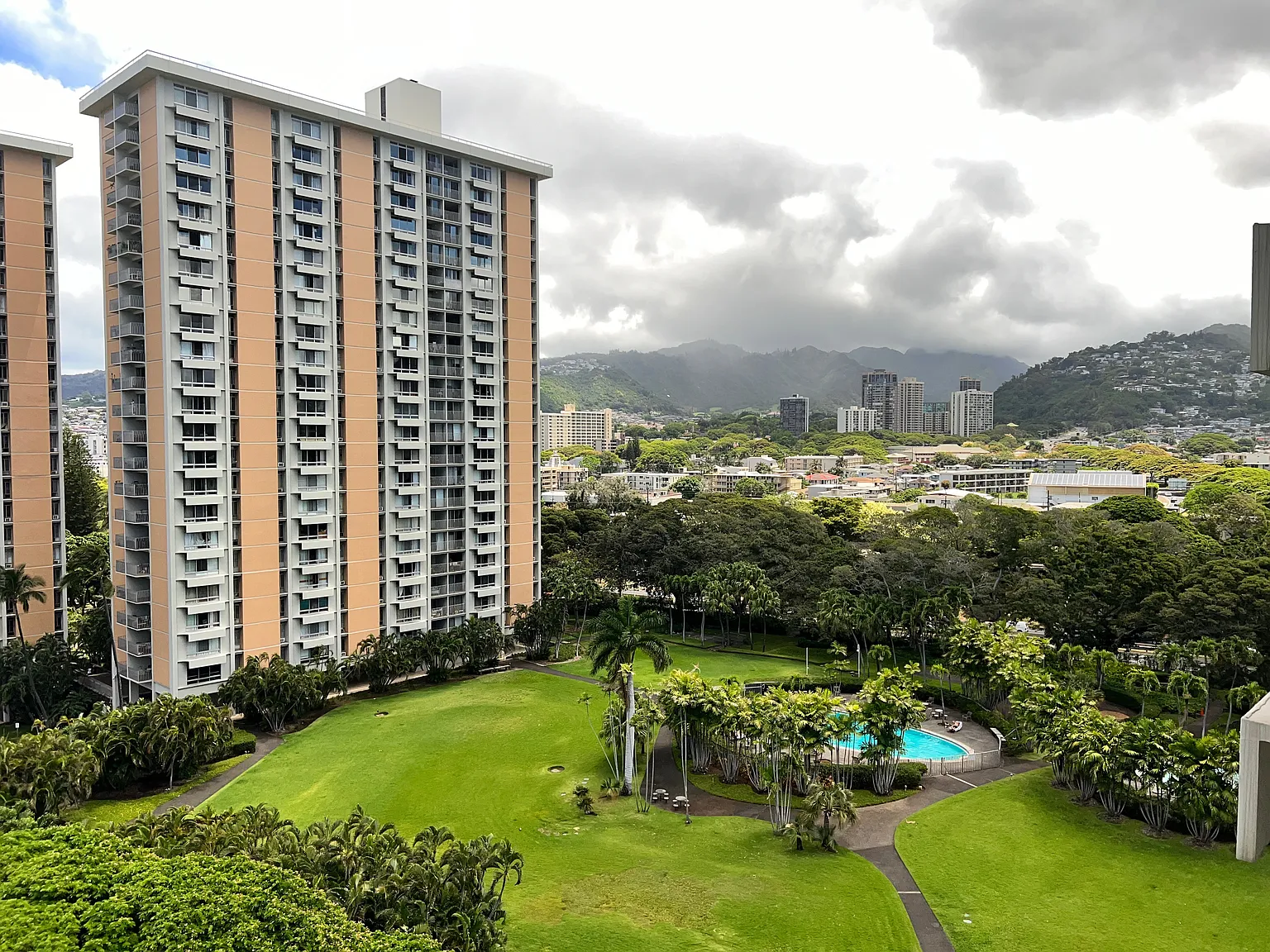 1511 Nuuanu Ave — Photo 1