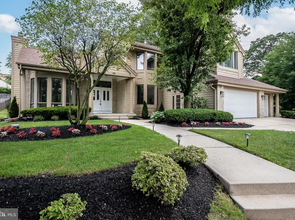 98 Renaissance Dr, Cherry Hill, NJ 08003