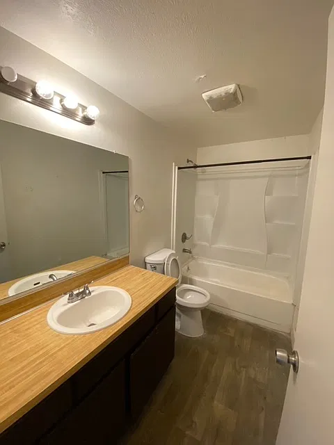 3 bed, 1170 sqft, $1,300 — Photo 4
