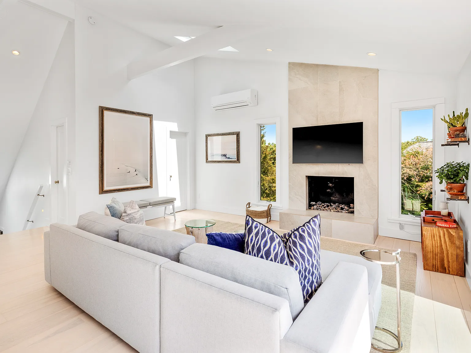 Amagansett Dunes with Pool — Photo 4