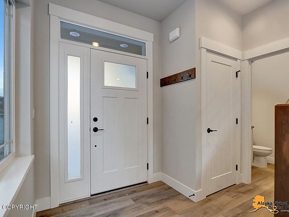 3rd image of 8803 Chalk Hill Loop