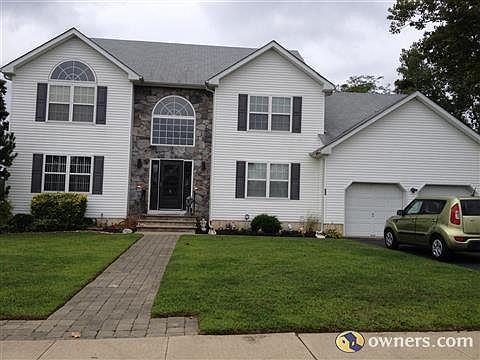 Beautiful 6 bedroom, 3 full baths and a full basement .