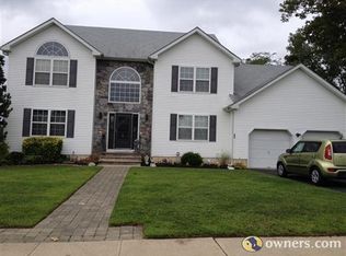 202 Fairway Ln, Neptune, NJ 07753